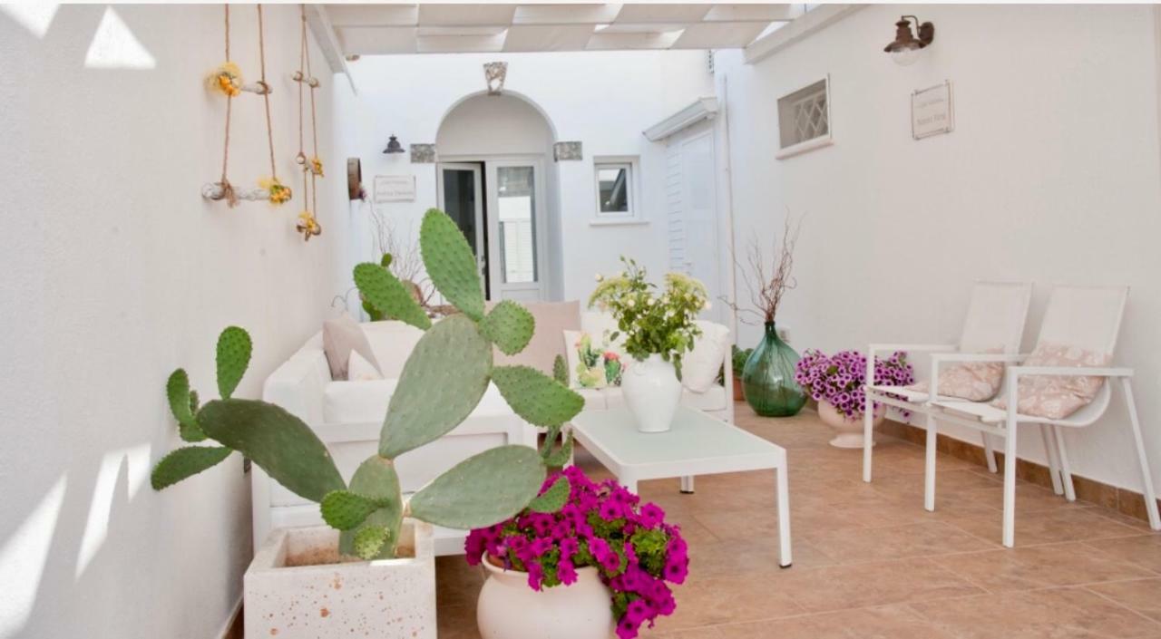 Nonna Mina Apartment Felline ภายนอก รูปภาพ